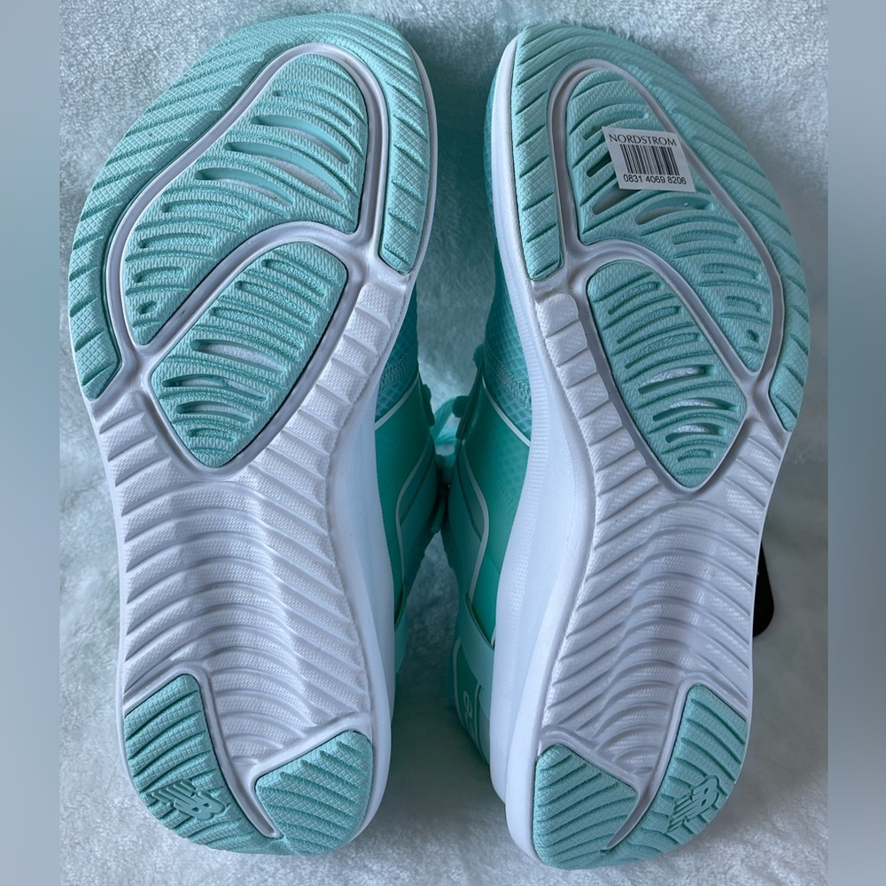 New Balance Women's NERGIZE Pastel Slip-on Running Sneakers size 6 - Picture 5 of 10